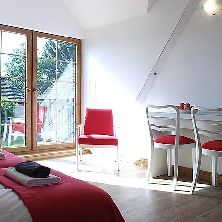 Siedlisko Leca Zurawie Guest house *