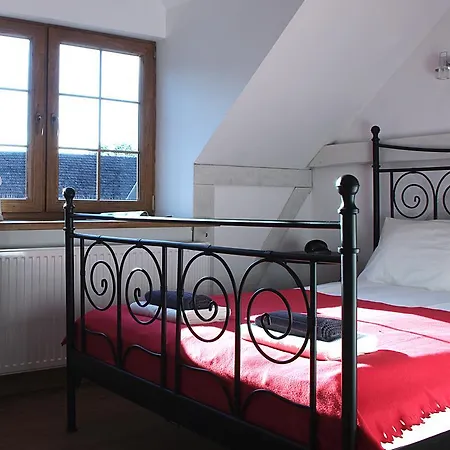 Siedlisko Leca Zurawie Guest house *