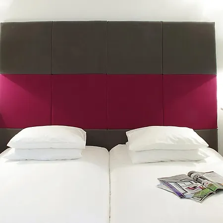 Siedlisko Leca Zurawie Guest house
